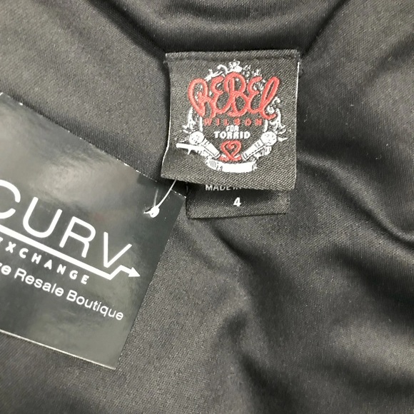 Torrid x Rebel Wilson Beaded Shoulder Faux Wrap Dress - Size 26 (4) - Picture 4 of 4